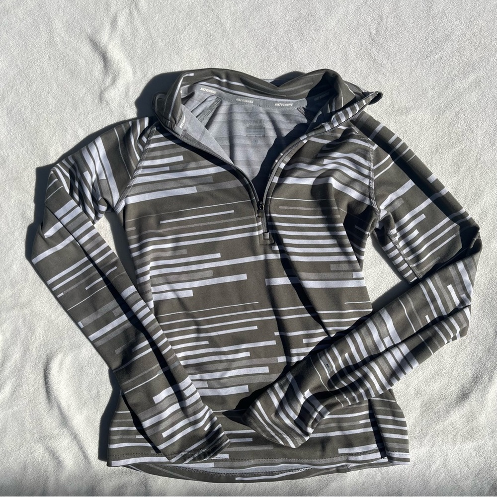 Nike running Dri fit quarter zip top size small